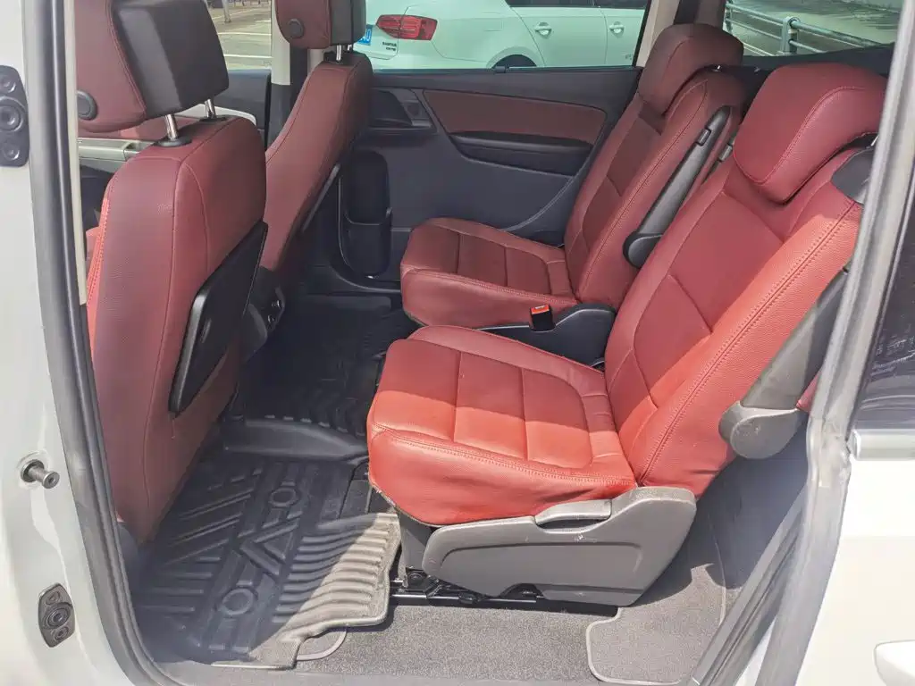 Volkswagen Sharan 2018 2018 380TSI Comfort 6-Seater