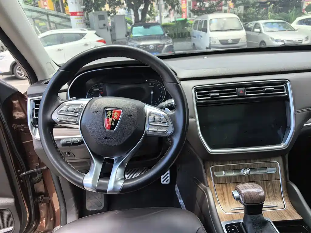 Roewe RX8 2019 2018 30T Smart Internet 2WD Flagship Edition