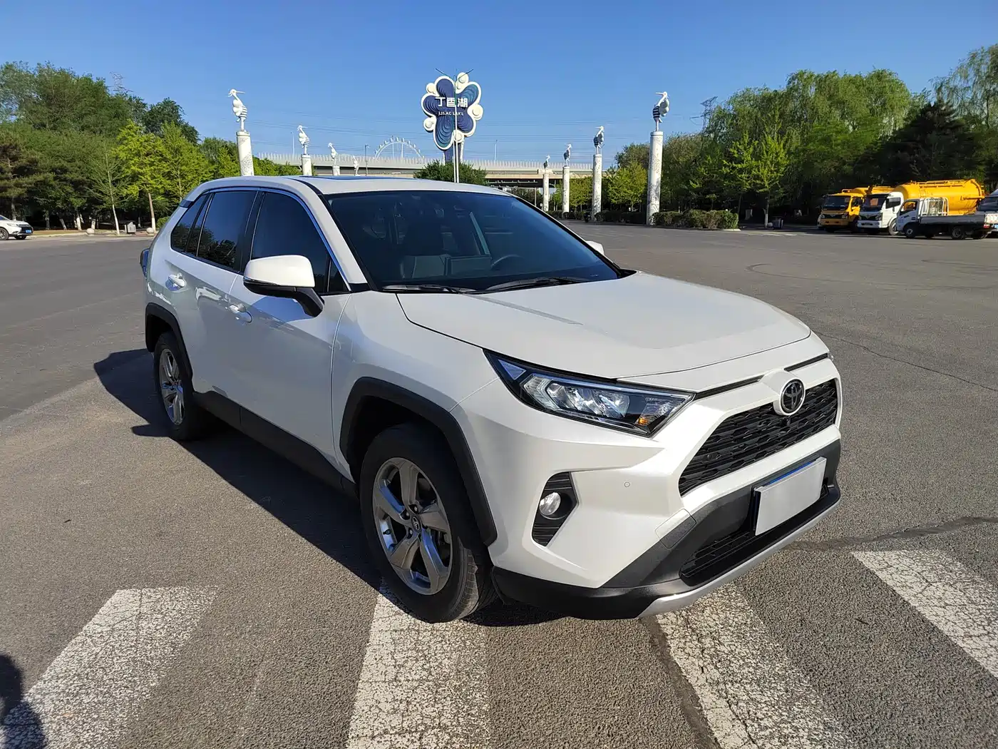 Toyota RAV4 Rongfang 2022 2.0L CVT 2WD Trend Plus Edition фото 2