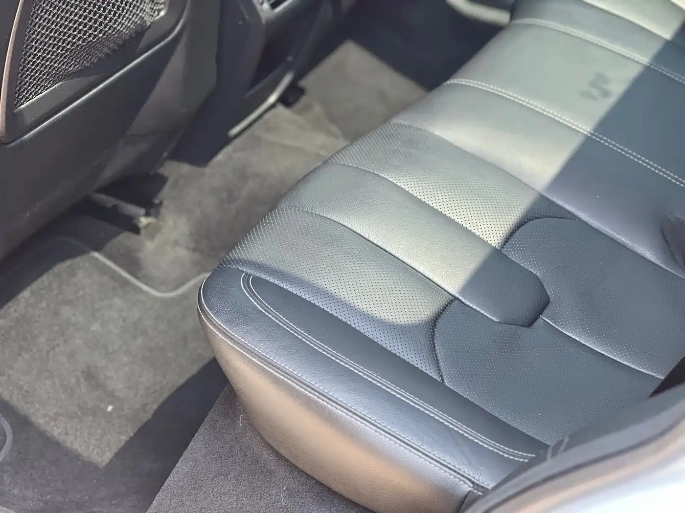 Land Rover Range Rover Evoque 2015 2.0T 5-Door Dynamic Edition фото 14