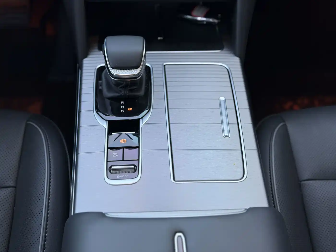 Hongqi HS7 PHEV 2024 2024 2.0T PHEV AWD Qichang Edition 7-seater