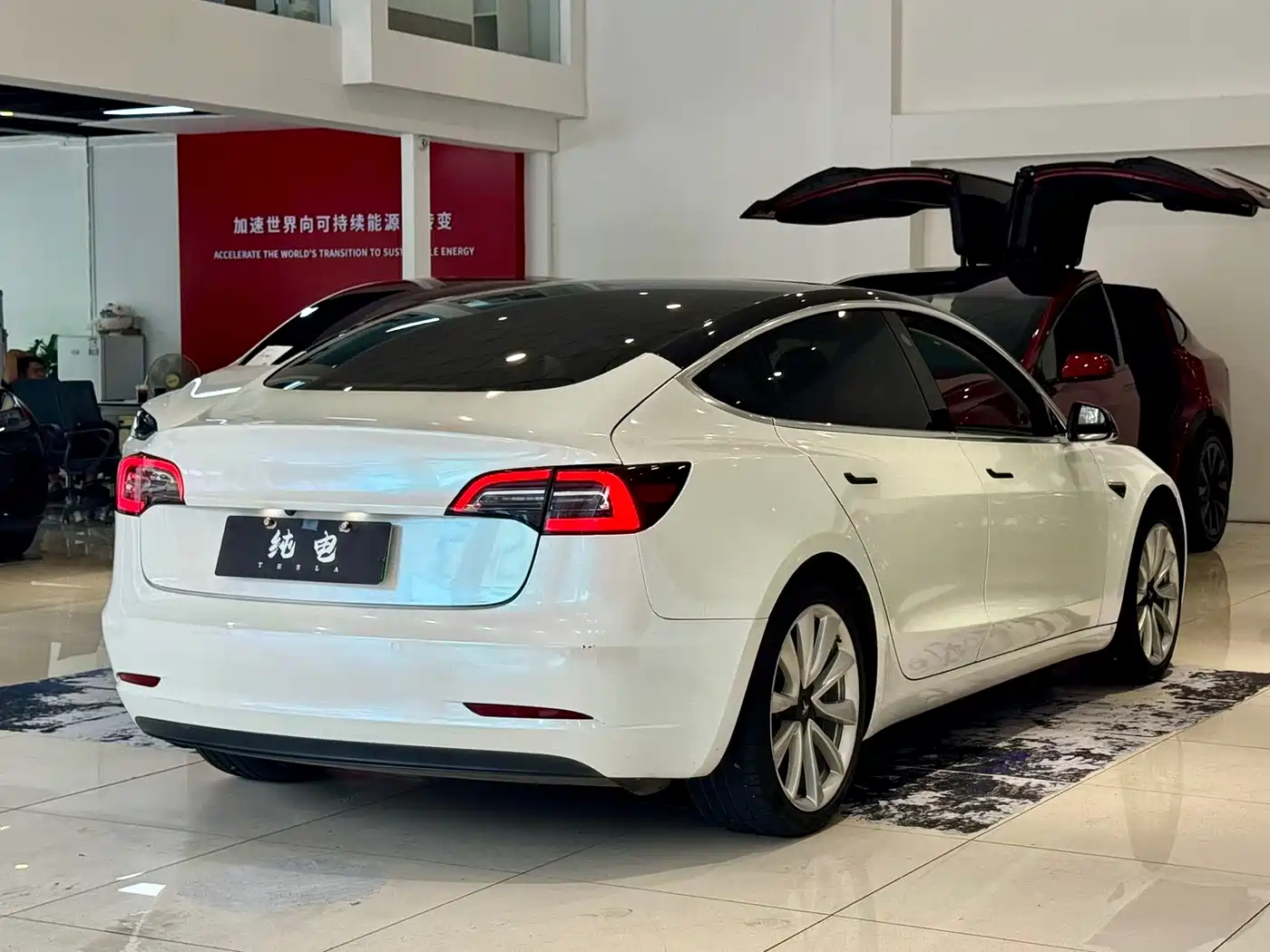 Tesla Model 3 2020 2019 Standard Range Rear-Wheel Drive Upgrade
