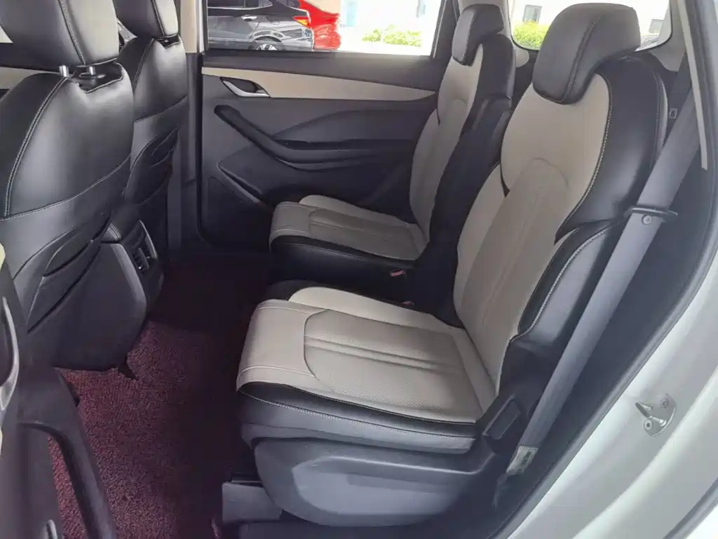 Baojun 360 2018 2018 1.5L Automatic Luxury (China V)