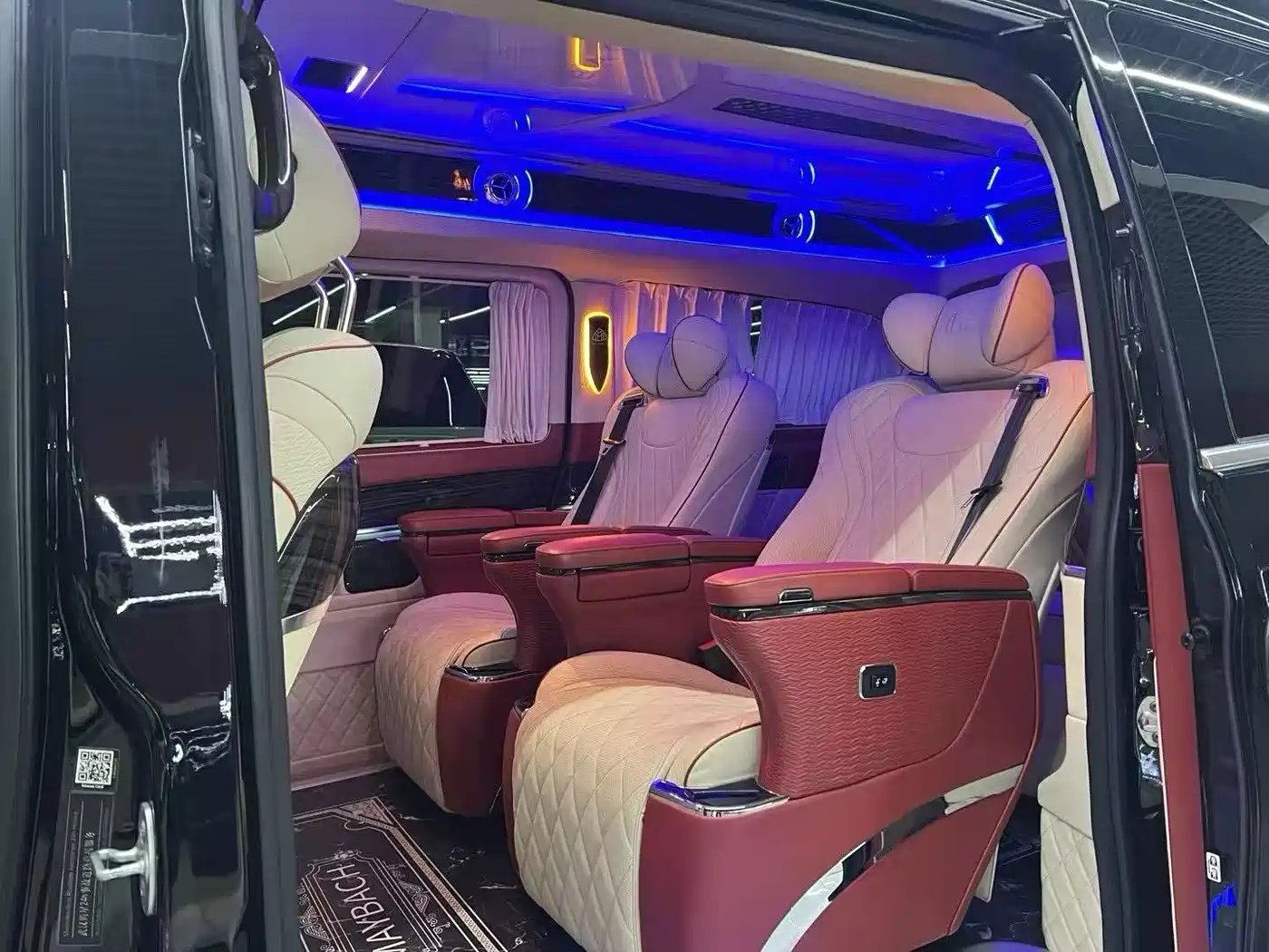 Mercedes-Benz V-Class 2022 V 260 L Long Wheelbase Luxury Edition фото 6