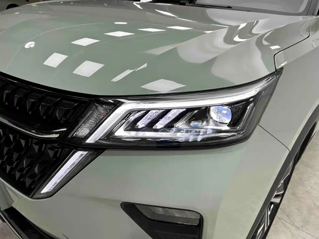 Wuling Motors Wuling Xingchen 2022 2021 1.5T CVT Stellar Edition