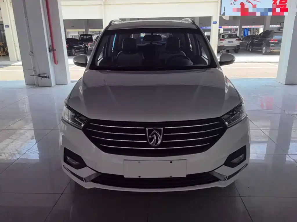 Baojun 360 2018 2018 1.5L Automatic Luxury (China V)