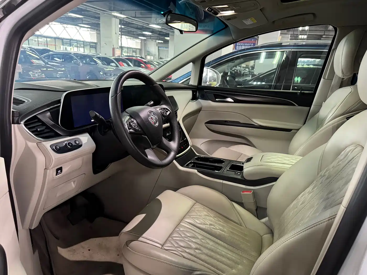 Buick GL8 2021 ES Landlord 653T Comfort фото 4