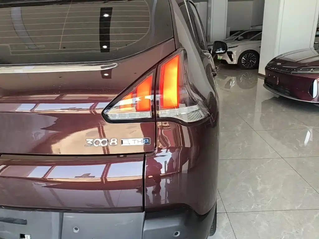 Peugeot 3008 2017 2016 1.6THP Automatic Classic Edition
