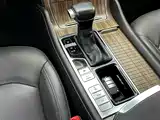 Фото 15 - Roewe RX8