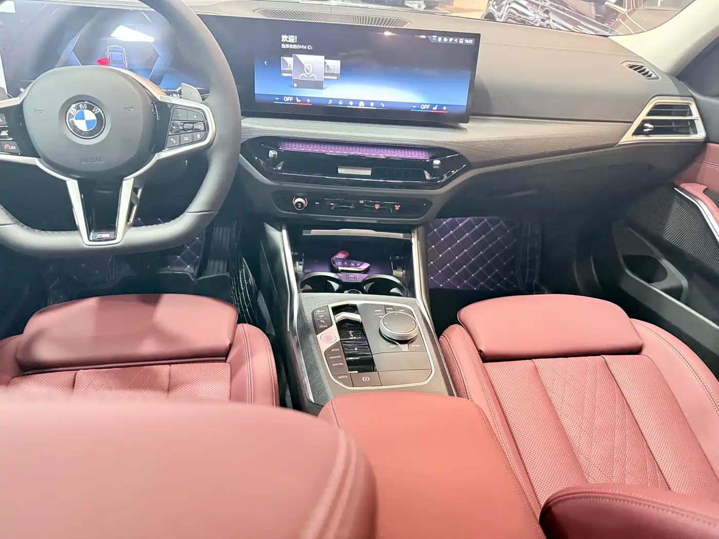 BMW 3 Series 2025 325i M Sport Package фото 12