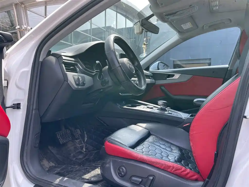 Audi A4L 2017 40 TFSI Progressive фото 11