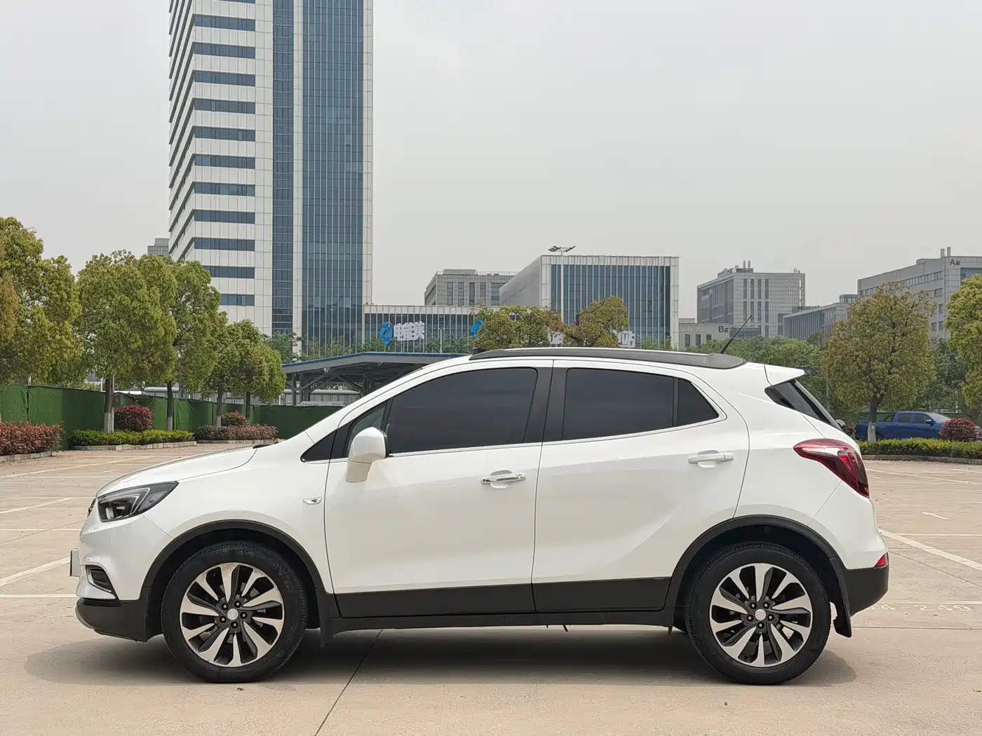 Buick Encore 2017 18T Automatic 2WD Urban Elite фото 4