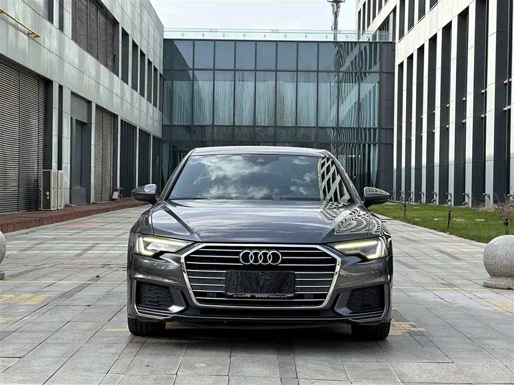 Audi A6L 2019 40 TFSI Luxury Dynamic фото 2