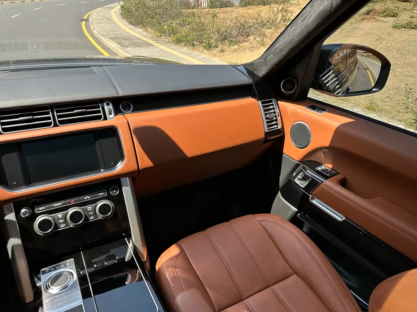 LAND ROVER RANGE ROVER