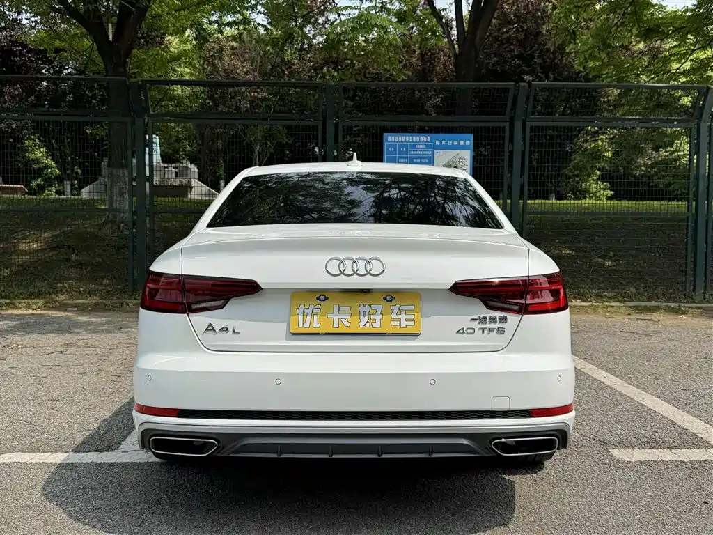 Audi A4L 2018 30th Anniversary 40 TFSI Fashion фото 5