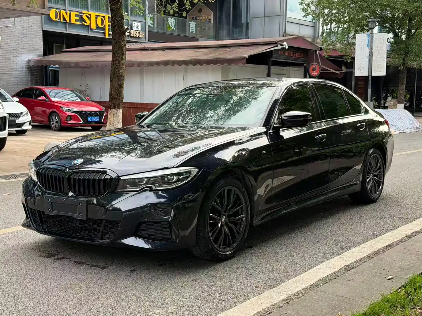 BMW 3-SERIES