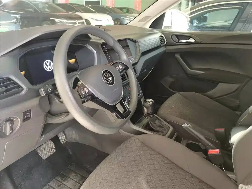 Volkswagen T-Cross 2023 1.5L Automatic Trend Edition фото 9