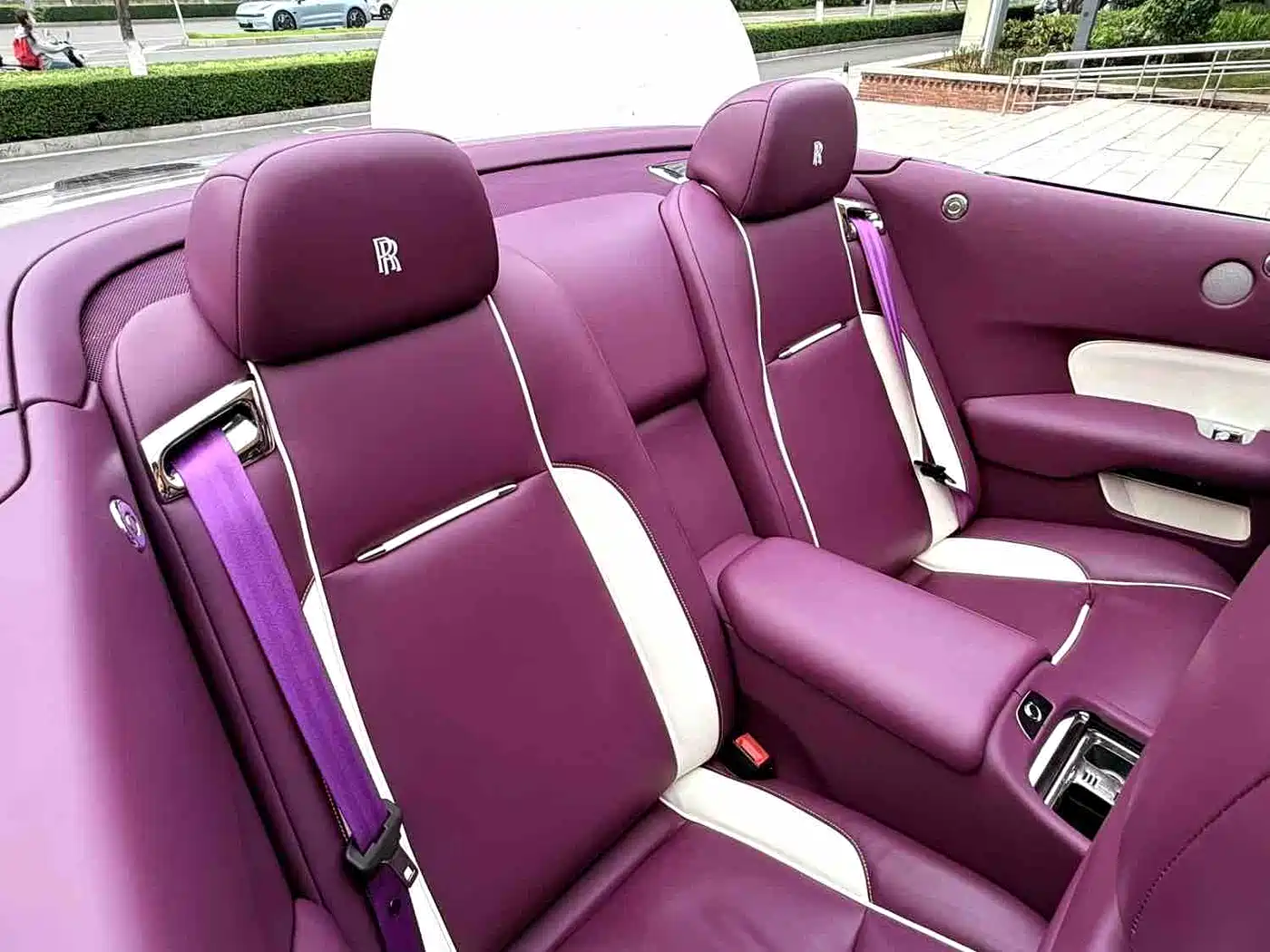 Rolls-Royce Dawn 2018 6.6T Standard фото 7