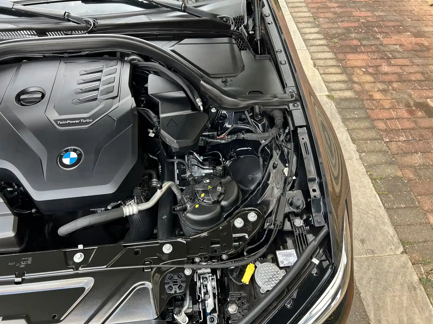 BMW 3 Series 2021 325i M Sport Night Edition фото 28