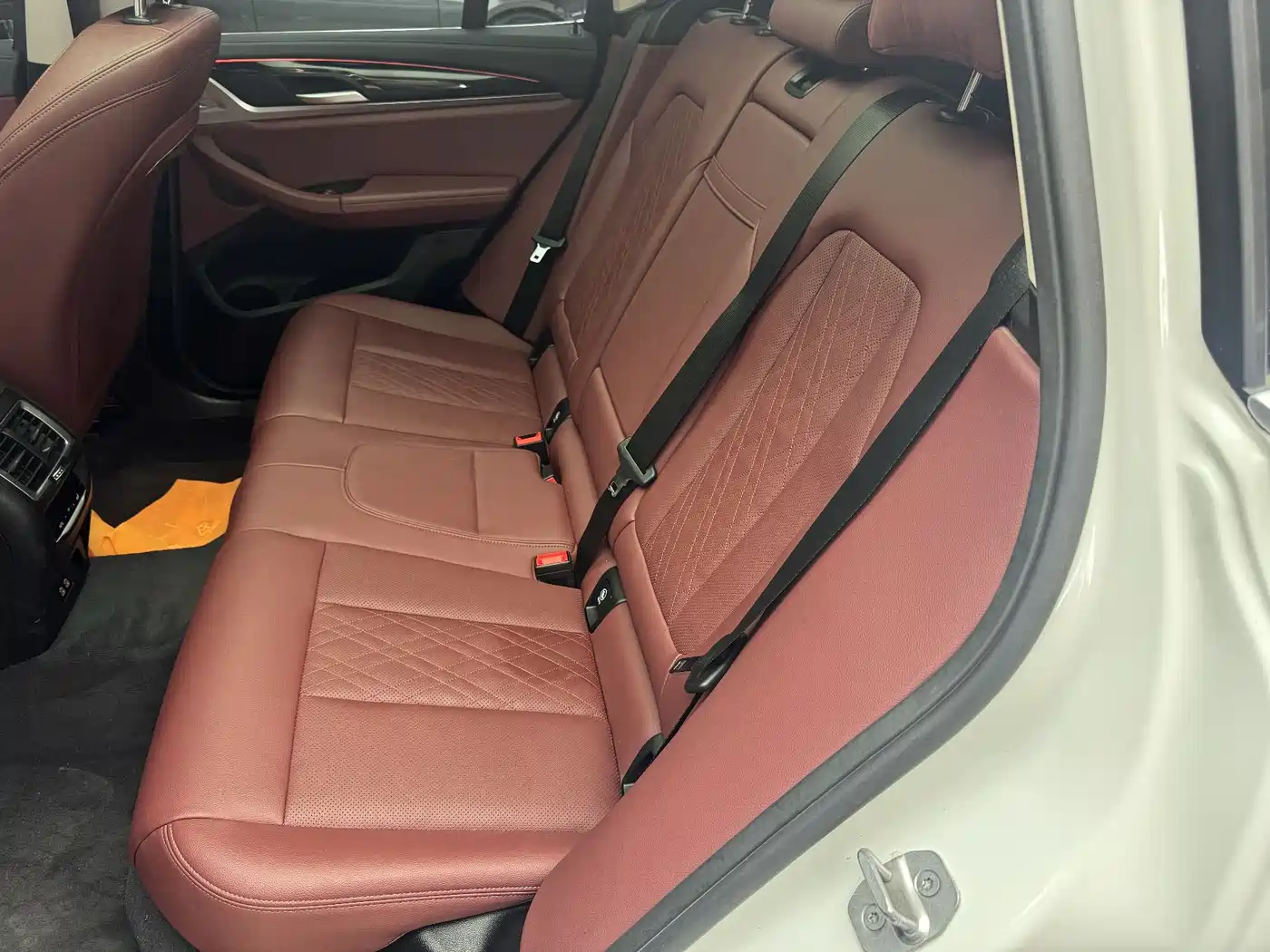 BMW iX3 2022 Leading Edition фото 9