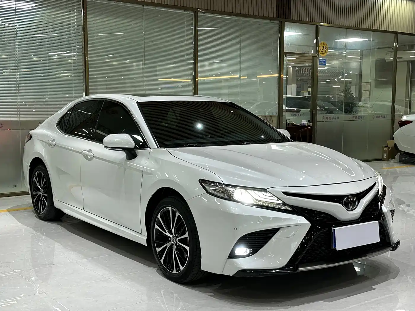 Toyota Camry 2019 2.0S Trend Edition China VI фото 3
