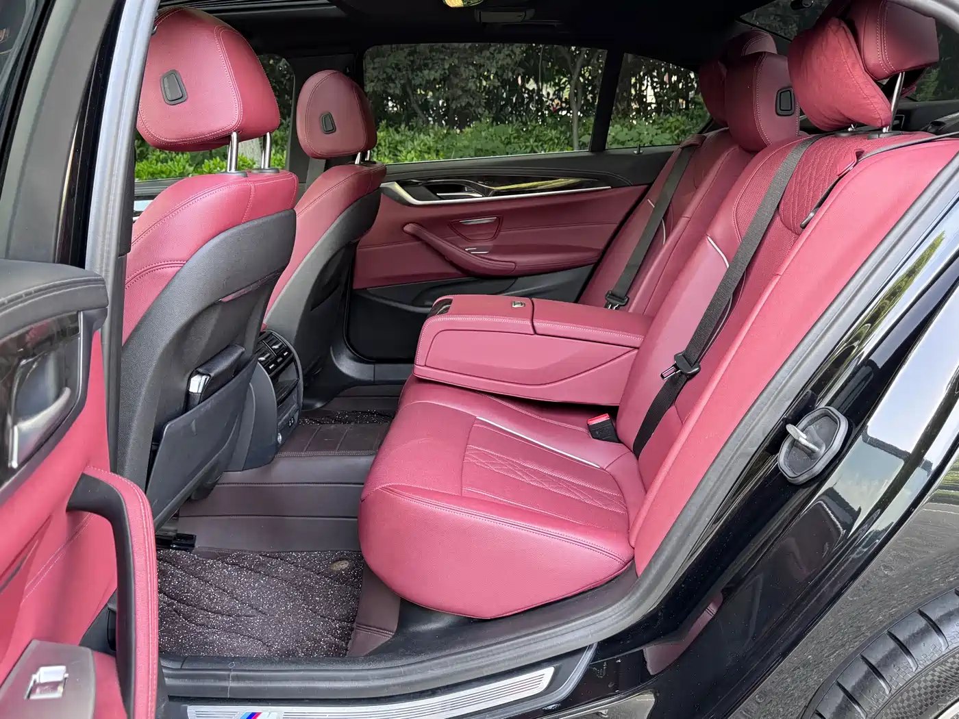 BMW 5 Series 2022 525Li M Sport Package фото 10