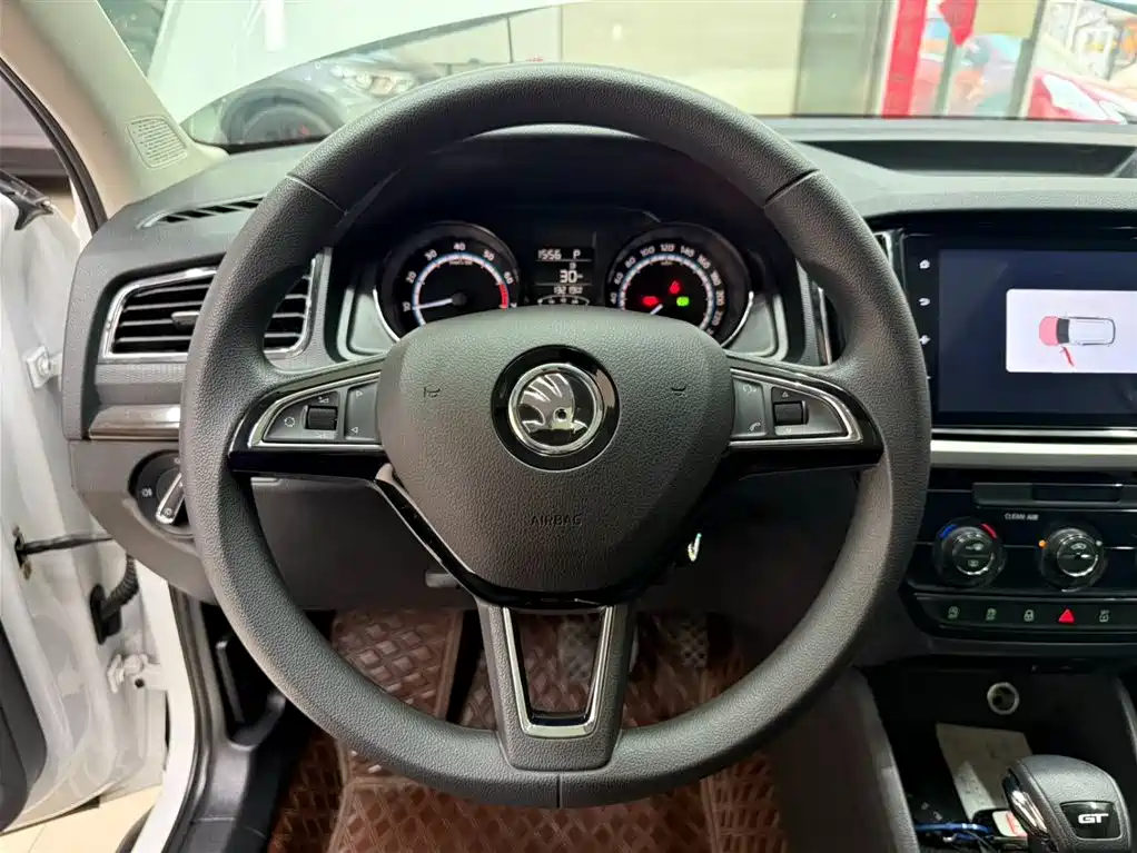 Škoda Kamiq 2023 Facelift GT 1.5L Auto Premium Edition фото 11