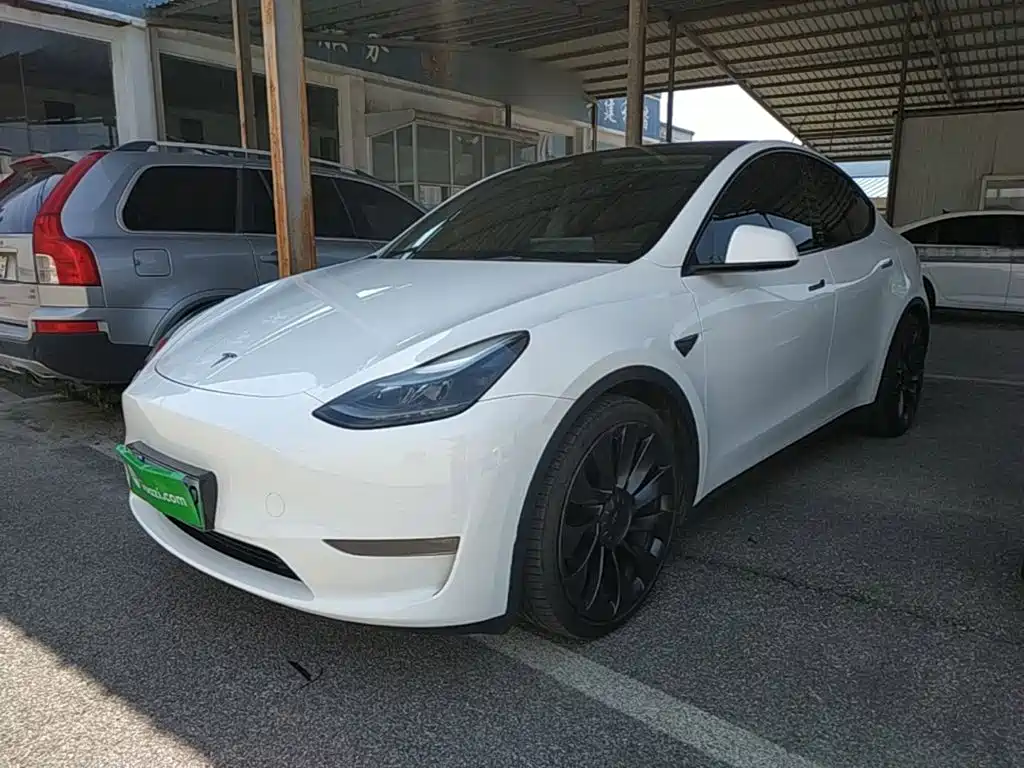Tesla Model Y 2022