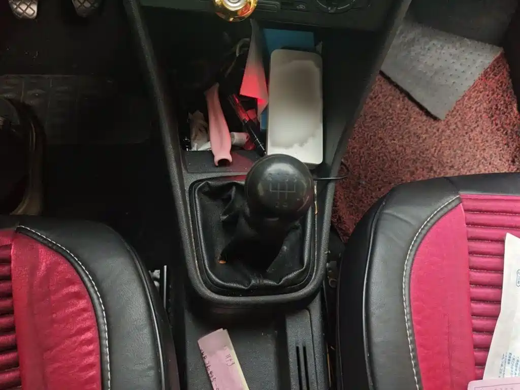Volkswagen Santana 2015 1.4L Manual Trend Edition фото 7
