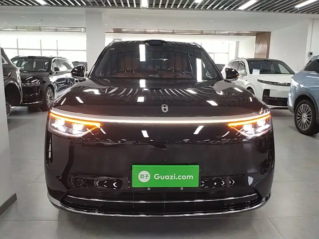 AITO Wenjie AITO M8 2026 2025 Range Extender Max+ Edition 53.4kWh 5-seater
