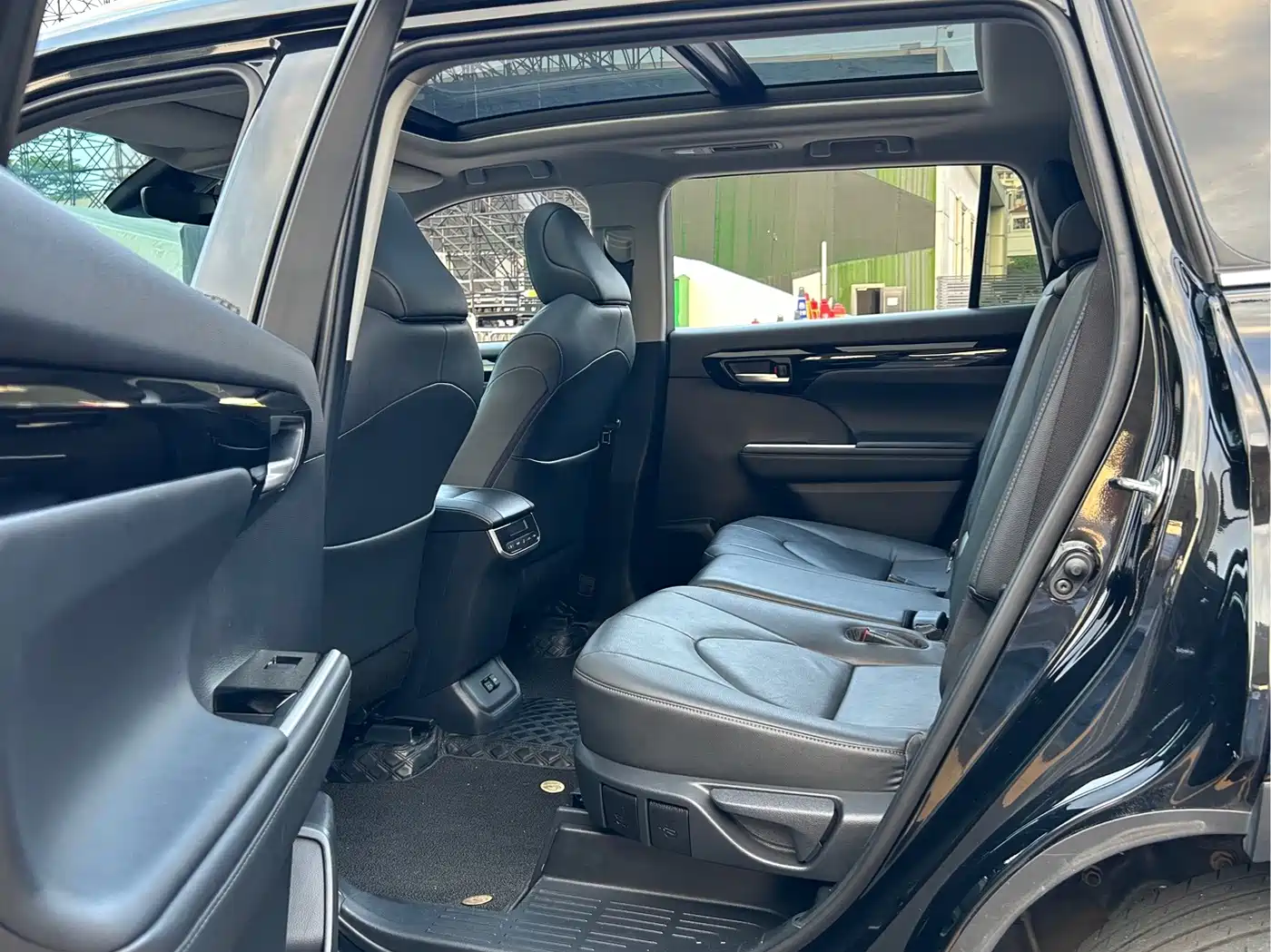 Фото 5 - Toyota Highlander