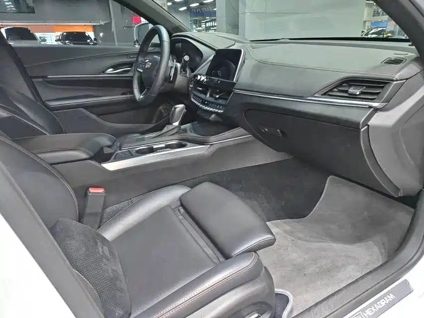 Photo 7 - Cadillac CT4