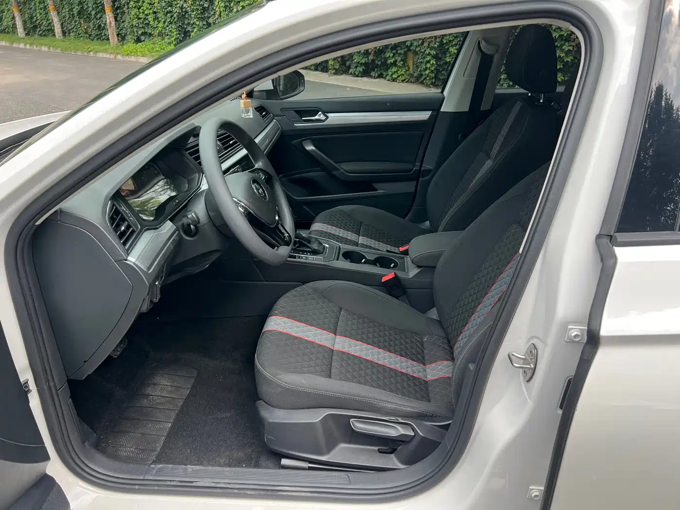 Volkswagen Lamando, миниатюра 11