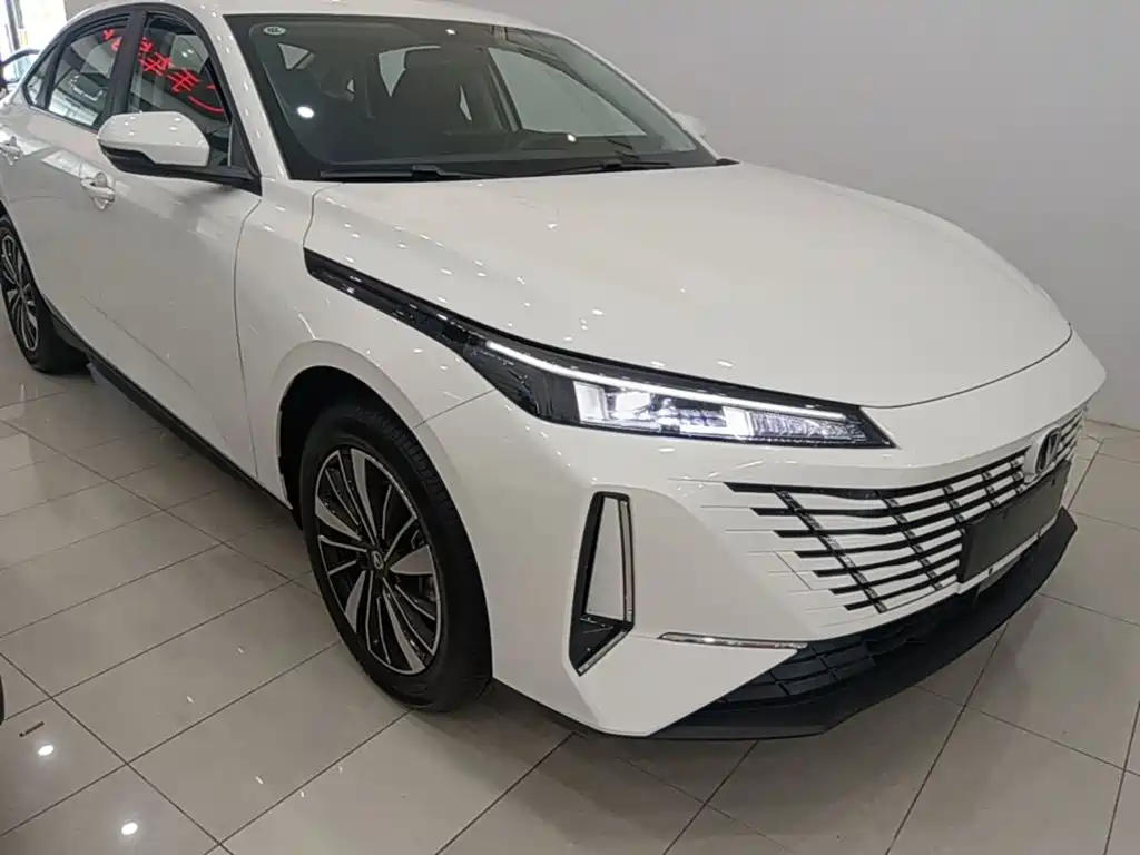 Changan Eado PHEV 2026 2025 Smart New Blue Whale 145KM High-Performance Edition