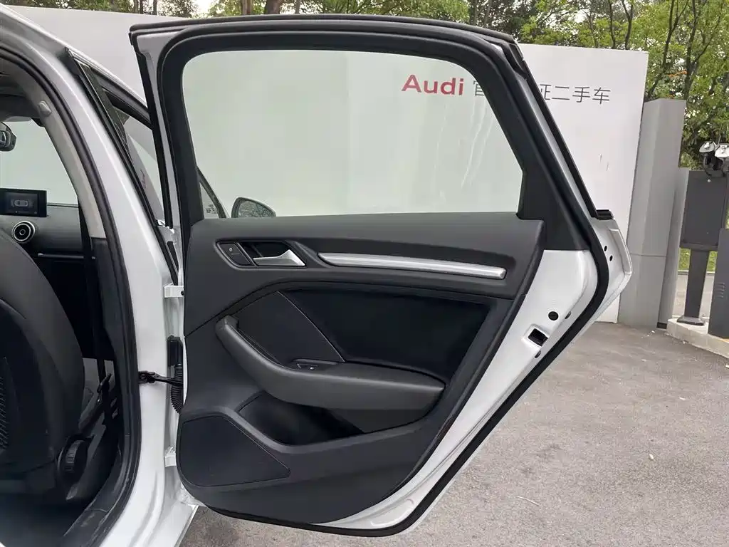 Audi A3 2015 Limousine 35 TFSI Millionth Anniversary Intelligent Leader Type фото 16