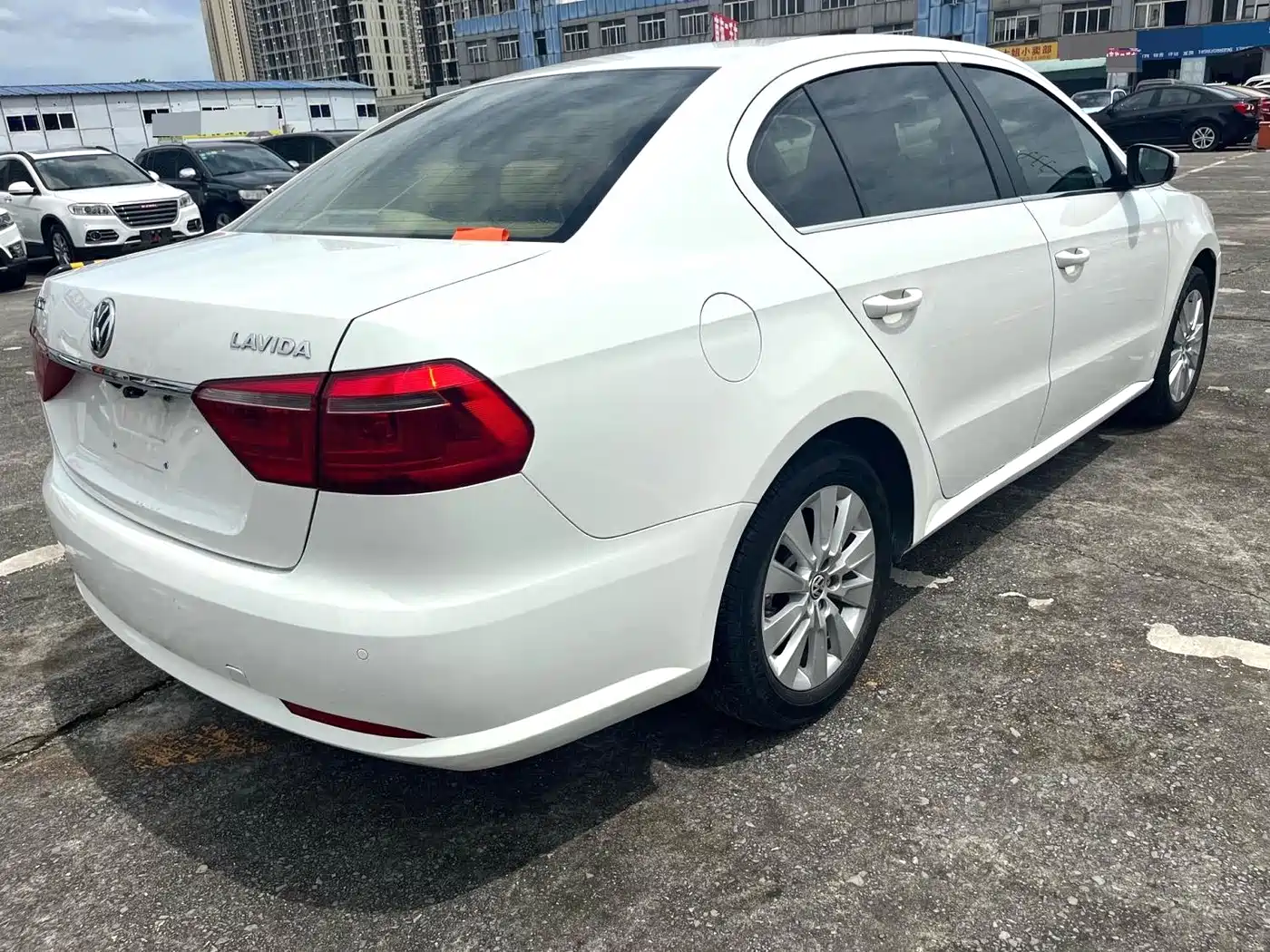 Volkswagen Lavida 2013 2013 Facelift Classic 1.6L Automatic Comfort