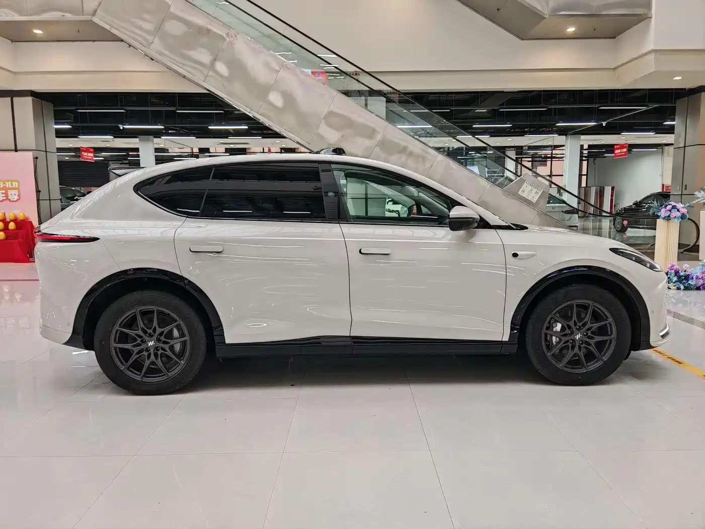 ZHIJI AUTOMOBILE ZHIJI LS7