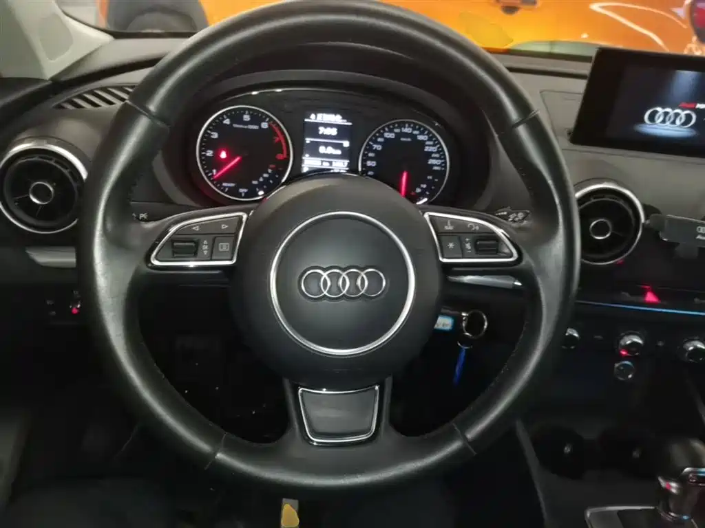Audi A3 2015 Sportback 35 TFSI Millionth Anniversary Intelligent Leader Type фото 11