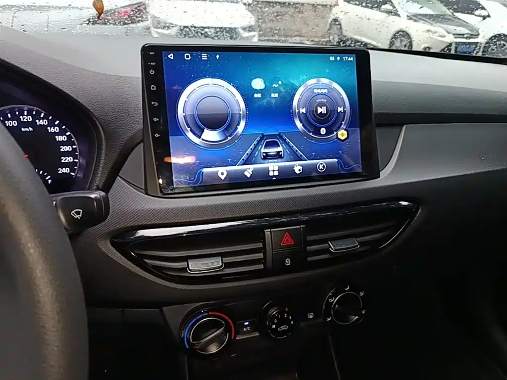 Hyundai Elantra 2018 1.6L Automatic Pleasing Edition GL China VI фото 13