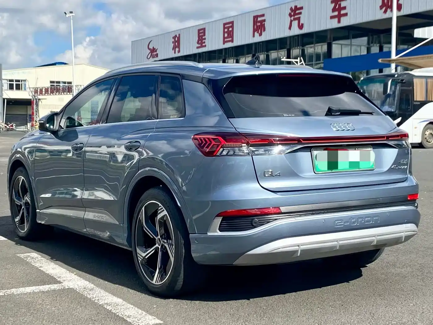 Audi Q4 e-tron 2023 2023 40 e-tron Pioneer Edition