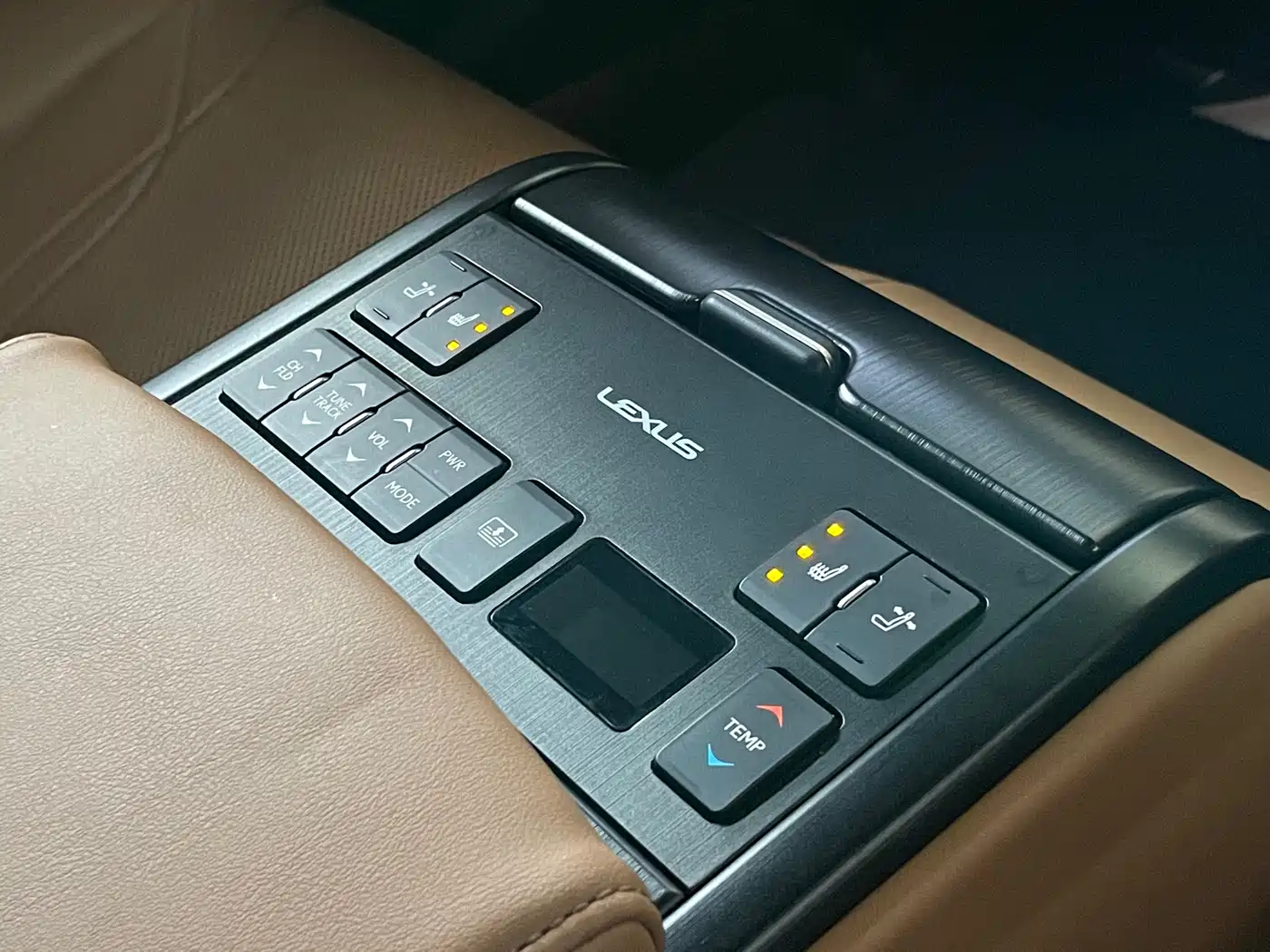 Lexus ES 2021 300h Executive Edition фото 19