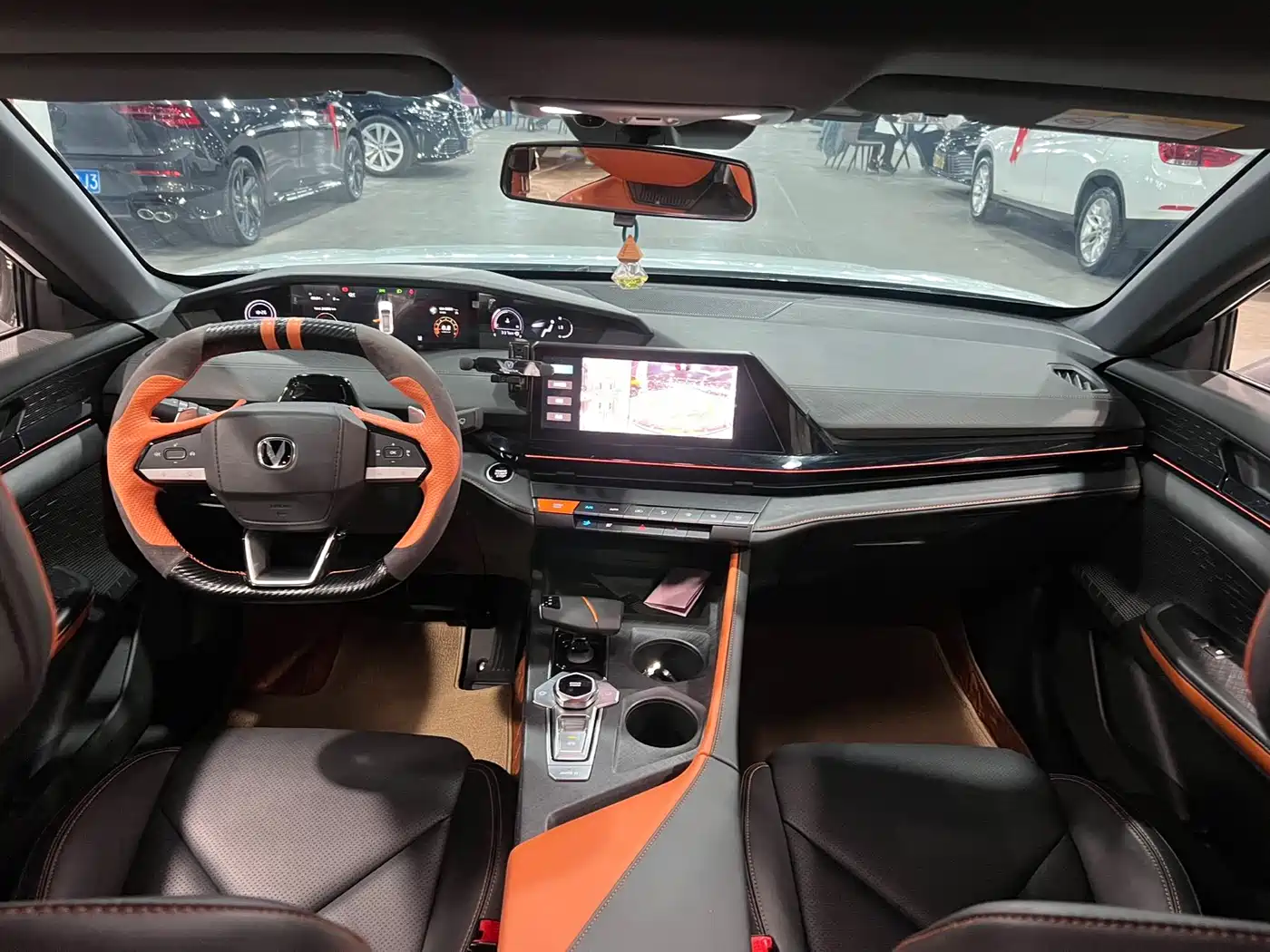 CHANGAN UNI-V