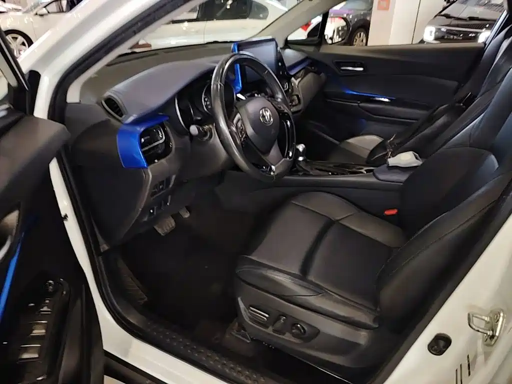 Toyota C-HR 2022 2021 2.0L Luxury Edition