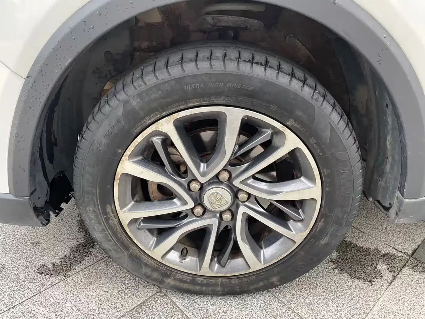 Baojun 730 2020 2019 1.5T CVT Flagship Edition 7-Seater China VI