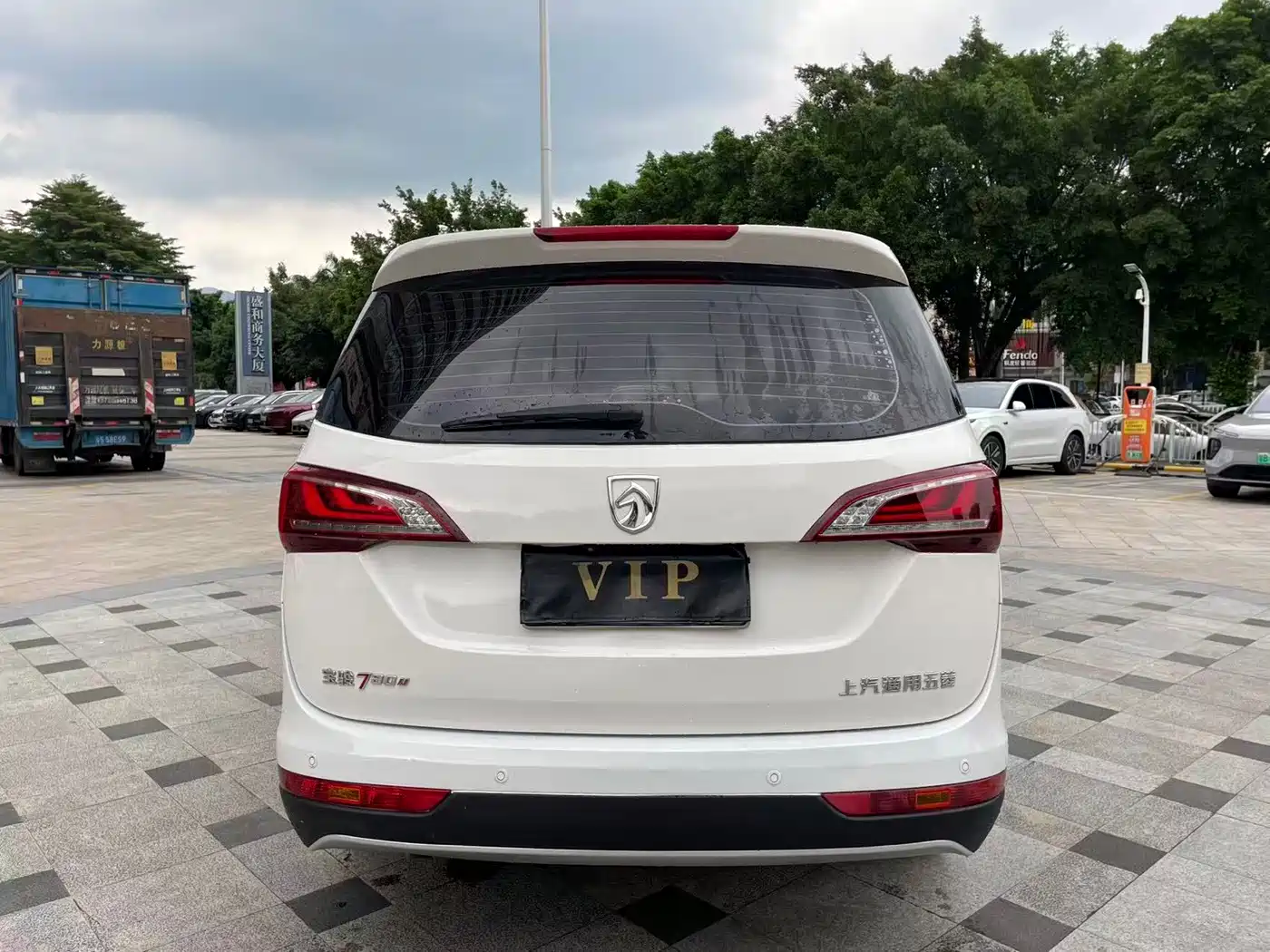 Baojun 730 2020 2019 1.5T CVT Flagship Edition 7-Seater China VI