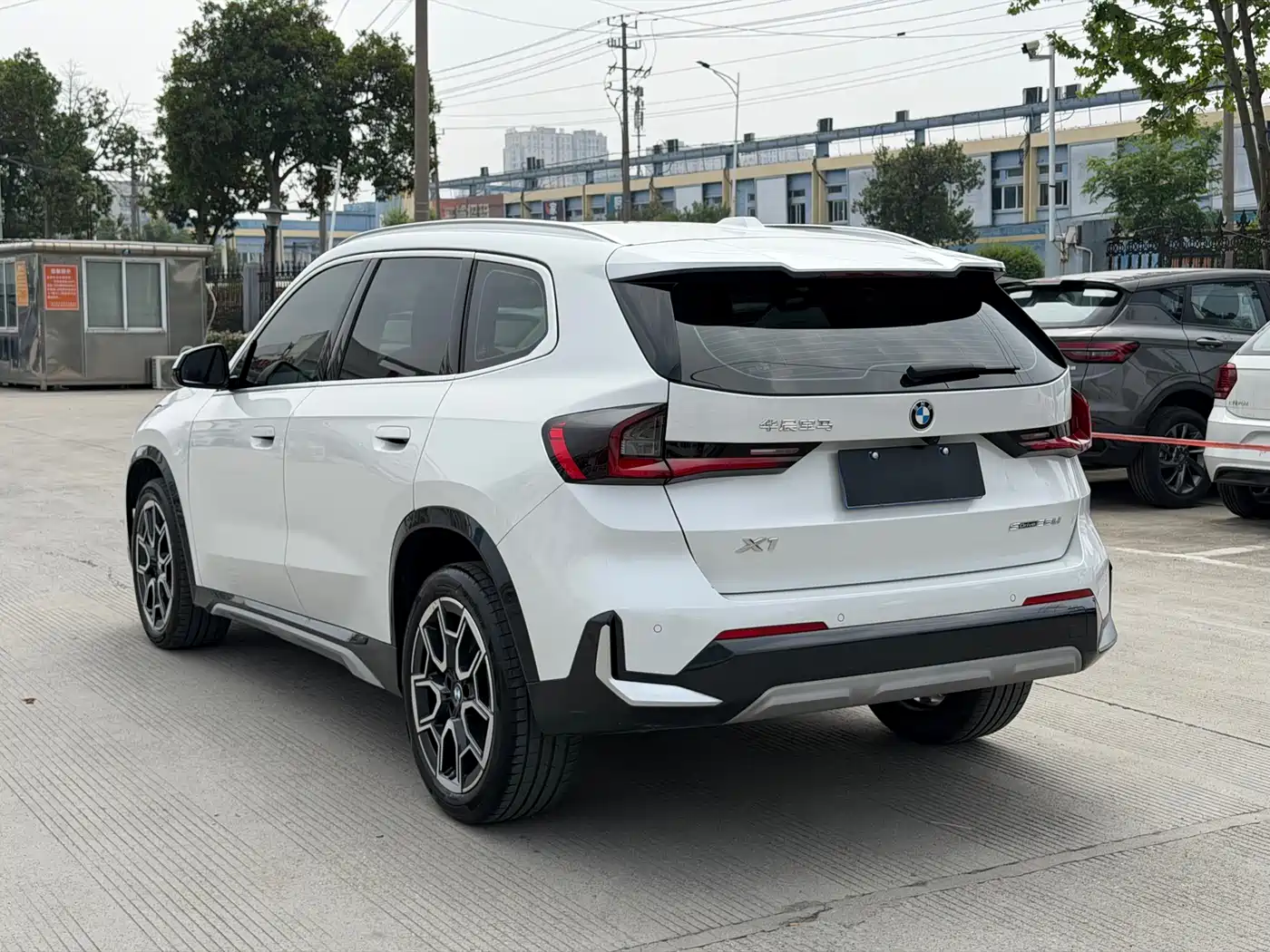 BMW X1 2023 sDrive25Li X Design Package фото 9