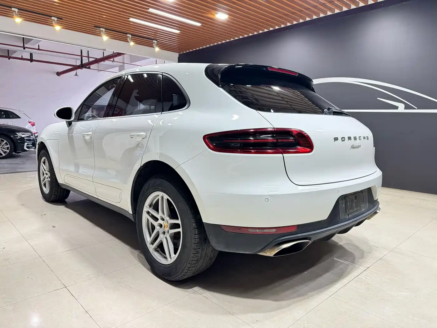 Porsche Macan 2017 Macan 2.0T фото 4
