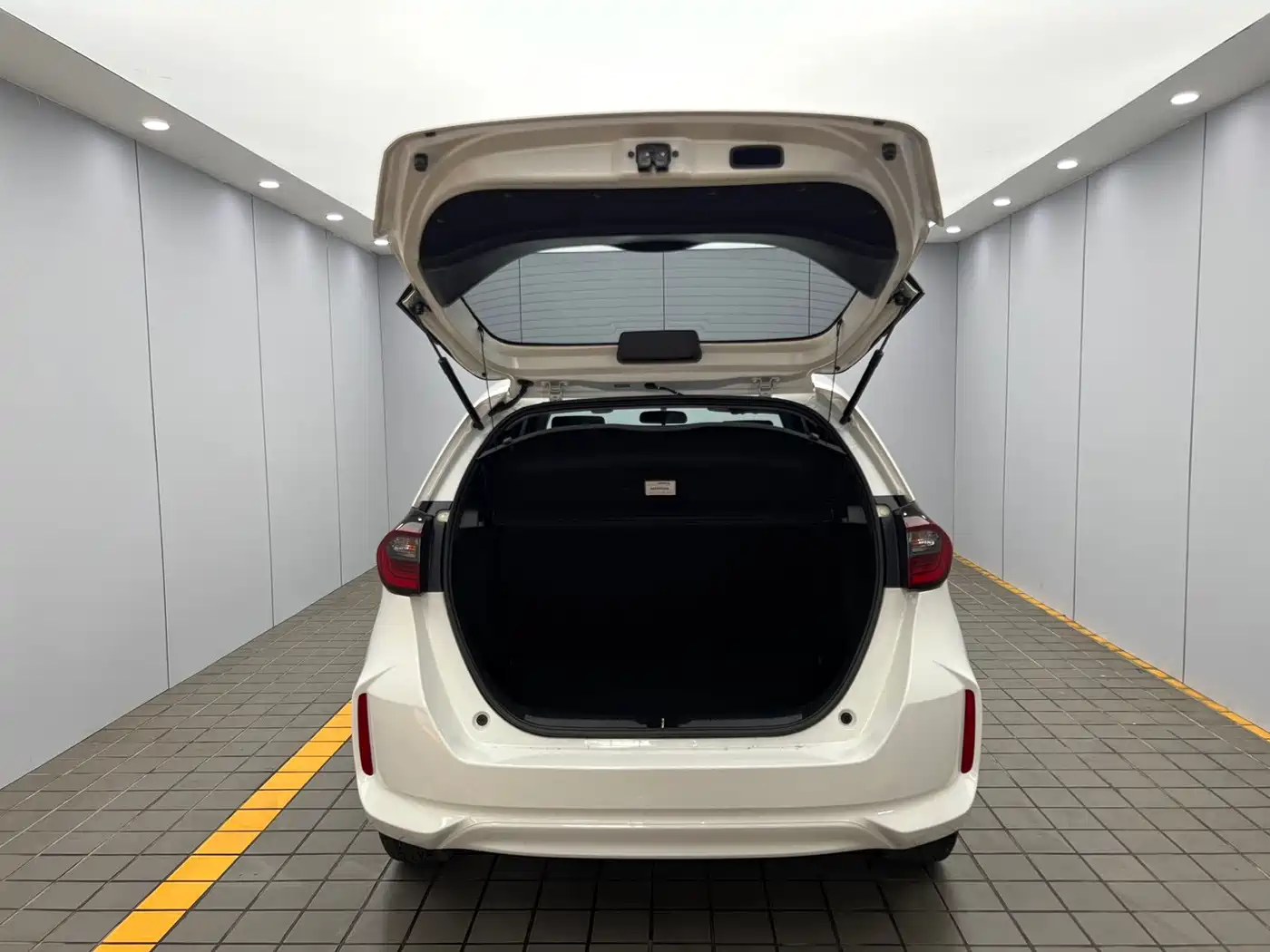 Honda Fit 2023 2022 1.5L CVT Trend Sunroof Edition