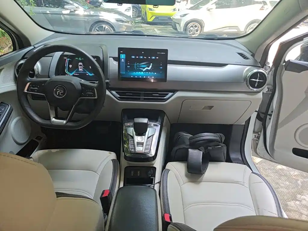 BYD Yuan Pro 2022 2021 401KM Luxury Model