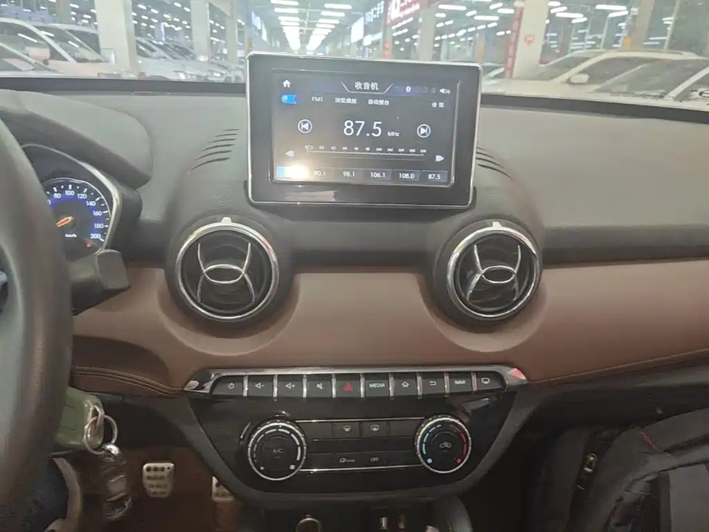 BAIC Changhe Q35 2019 2016 1.5L Manual Smart Edition